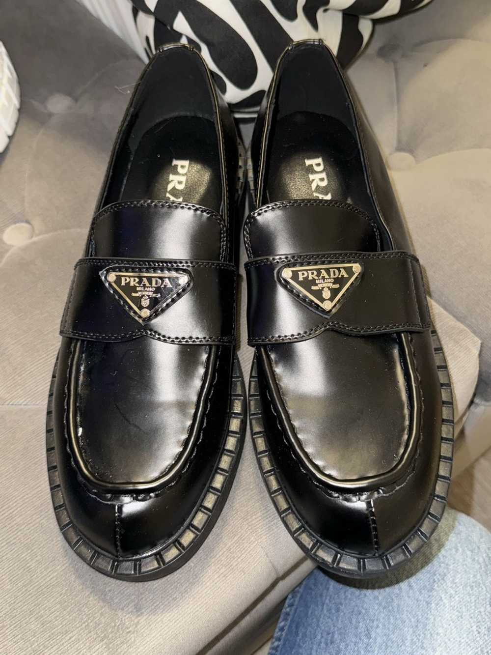 Prada Women’s Black Leather Loafers - Picture 7 of 7